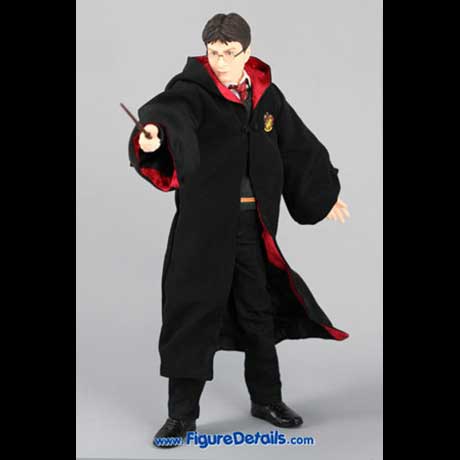 Harry Potter Action Figure with Gryffindor House Robe Review - Medicom Toy RAH 5